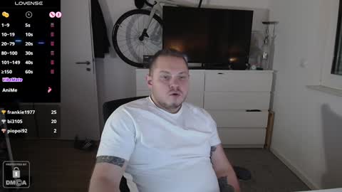 Snapshot of x19marco93x chatting on December 2024 09:33:01 PM x19marco93x online show from December 2024 09:33:01 PM