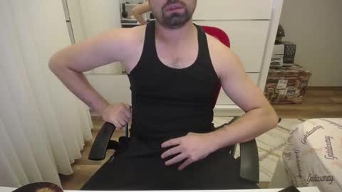 Snapshot of x_____0_____x chatting on December 2025 10:58:02 PM Mr. Lonely online show from December 2025 10:58:02 PM