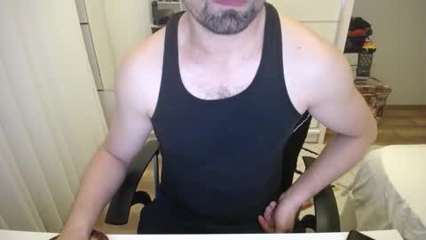 Snapshot of x_____0_____x chatting on January 2026 10:26:01 PM Mr. Lonely online show from January 2026 10:26:01 PM