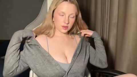 eva online show from November 2025 03:59:01 PM