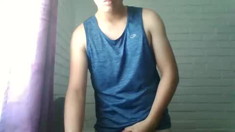 Snapshot of x_andrescam chatting on March 2025 07:40:01 PM x_andrescam online show from March 2025 07:40:01 PM