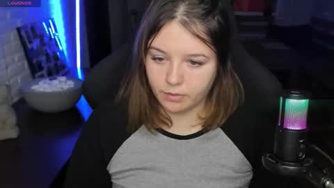 LOVE NERDS ONLY online show from October 2025 04:43:02 AM