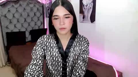 xairah_doux online show from October 2025 03:25:01 AM