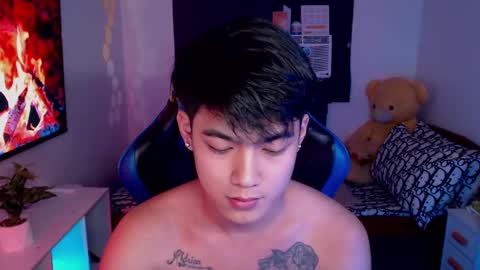 Snapshot of xaldrian_destroyer chatting on December 2024 09:40:02 AM Prince Aldrian online show from December 2024 09:40:02 AM