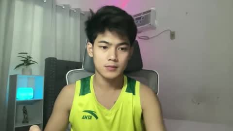 Snapshot of xaldrian_destroyer chatting on December 2025 06:41:01 AM Prince Aldrian online show from December 2025 06:41:01 AM