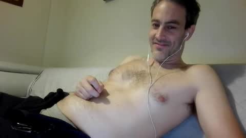 Snapshot of xalegarmax chatting on May 2026 09:55:02 PM xalegarmax online show from May 2026 09:55:02 PM