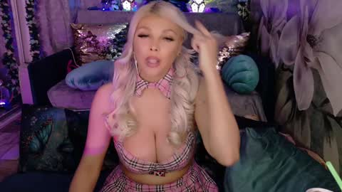 Snapshot of xalexax chatting on March 2025 07:48:01 PM sooo hey im Sperm Mystik from Fuckistan i want you full my all holes bcs i have penis fever online show from March 2025 07:48:01 PM