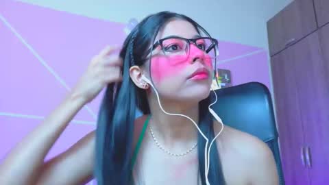 Snapshot of xallysonx_ chatting on May 2026 11:38:01 AM XALLYSONX online show from May 2026 11:38:01 AM