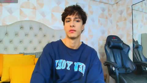 xam_collen online show from October 2025 01:19:01 PM