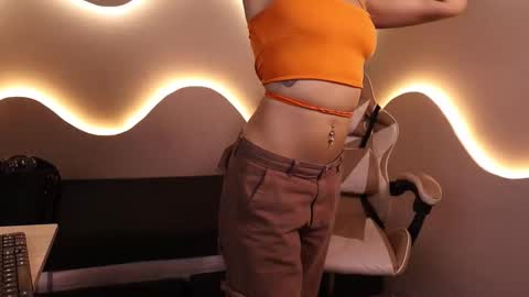 xami online show from September 2025 01:04:01 PM