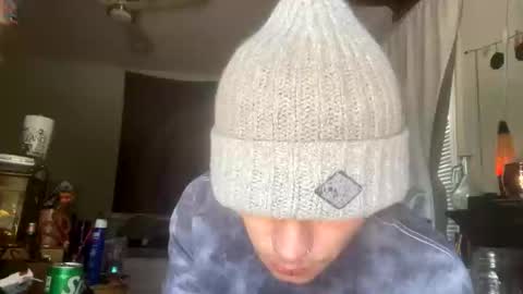 Snapshot of xander0zzz chatting on September 2025 03:33:01 PM xander0zzz online show from September 2025 03:33:01 PM