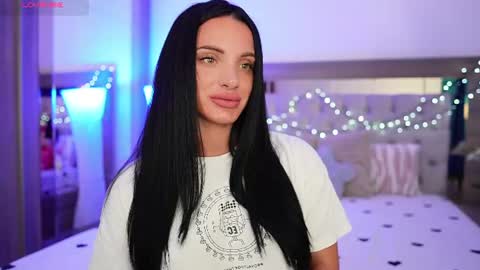 Alexandra online show from June 2026 10:21:02 PM