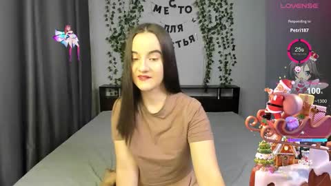 Snapshot of xangel_bunny_x chatting on October 2025 06:31:01 PM Lola online show from October 2025 06:31:01 PM