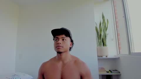 Xavier online show from September 2025 08:30:01 PM