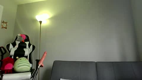  charlotte euphoria  online show from November 2025 07:58:01 PM