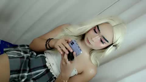 kianna online show from February 2026 03:37:02 PM