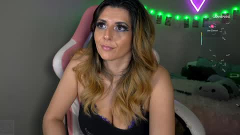 Snapshot of xclusivesecrets chatting on March 2025 12:01:02 PM spoil me here online show from March 2025 12:01:02 PM