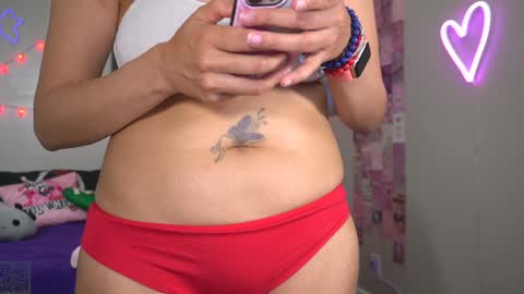 Snapshot of xclusivesecrets chatting on October 2025 07:54:01 PM spoil me here online show from October 2025 07:54:01 PM