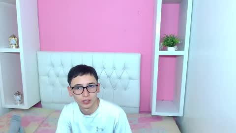 xcoupleplayxx online show from May 2026 03:12:01 AM