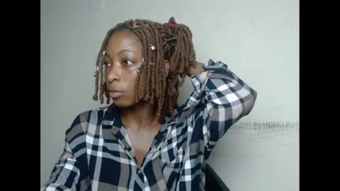 Snapshot of xcreamypussy chatting on December 2024 08:11:01 PM xcreamypussy online show from December 2024 08:11:01 PM