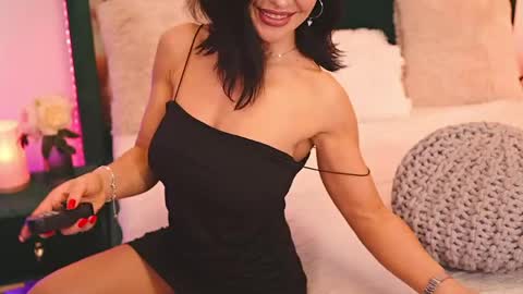 Snapshot of xeniablue chatting on May 2026 01:17:02 PM XeniaBlue online show from May 2026 01:17:02 PM