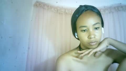 Snapshot of xenna610827 chatting on January 2025 11:17:01 AM xenna610827 online show from January 2025 11:17:01 AM