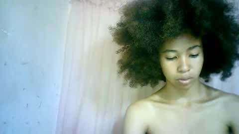 Snapshot of xenna610827 chatting on February 2025 08:14:02 PM xenna610827 online show from February 2025 08:14:02 PM