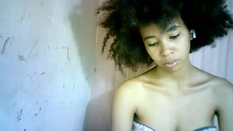 Snapshot of xenna610827 chatting on February 2025 02:26:01 PM xenna610827 online show from February 2025 02:26:01 PM