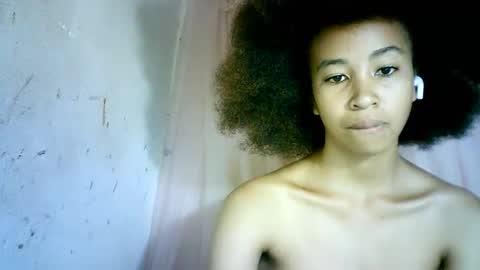 Snapshot of xenna610827 chatting on February 2025 03:54:02 PM xenna610827 online show from February 2025 03:54:02 PM