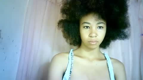 Snapshot of xenna610827 chatting on March 2025 05:53:02 AM xenna610827 online show from March 2025 05:53:02 AM