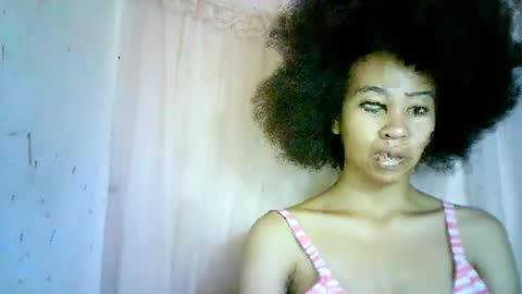 Snapshot of xenna610827 chatting on March 2025 07:36:01 AM xenna610827 online show from March 2025 07:36:01 AM