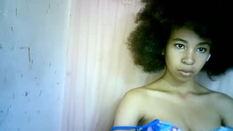 Snapshot of xenna610827 chatting on March 2025 02:12:02 PM xenna610827 online show from March 2025 02:12:02 PM