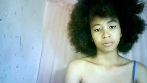 Snapshot of xenna610827 chatting on March 2025 02:32:02 PM xenna610827 online show from March 2025 02:32:02 PM