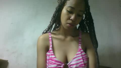 Snapshot of xenna610827 chatting on February 2026 06:07:01 AM xenna610827 online show from February 2026 06:07:01 AM