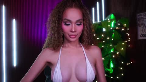 Anne online show from November 2025 03:39:02 AM