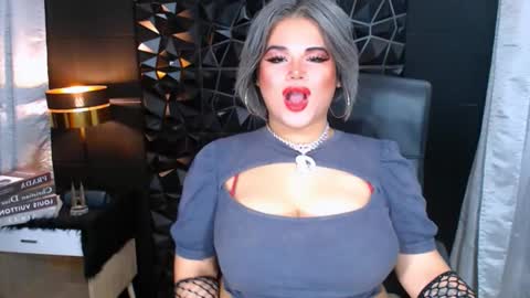 Snapshot of xhugeharleyselfsuckerx chatting on September 2025 02:55:02 PM xHUGECOCKTILLCUMX online show from September 2025 02:55:02 PM