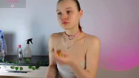 Luna and Lina online show from February 2026 04:06:02 AM