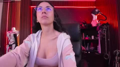 XiaQueen   I M online show from December 2025 12:34:02 PM