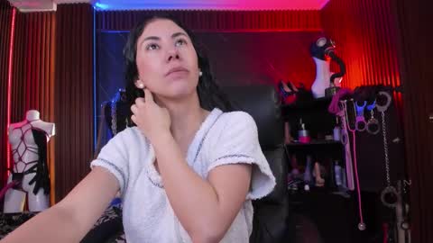 XiaQueen   I M online show from January 2026 11:25:02 AM