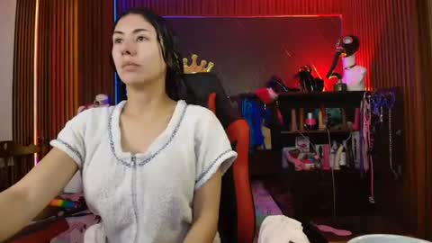 XiaQueen   I M online show from July 2026 12:42:02 PM