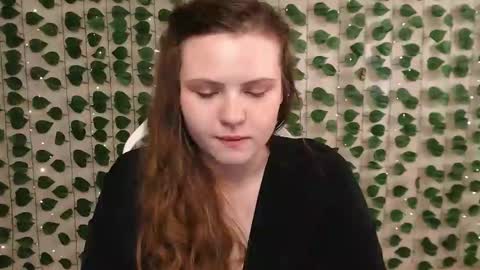 Lina online show from January 2025 10:19:01 AM