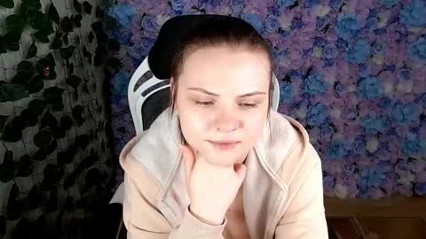 Lina online show from October 2025 06:11:02 AM