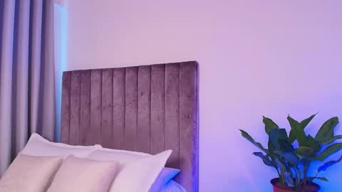 Snapshot of ximelopez1 chatting on April 2026 06:08:02 PM XIMENA LOPEZ online show from April 2026 06:08:02 PM