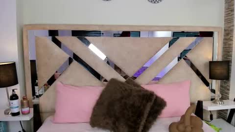 Snapshot of ximena_vasquez8 chatting on February 2026 03:51:02 AM Xime online show from February 2026 03:51:02 AM