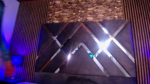 Snapshot of ximenaa_diaz chatting on March 2025 01:00:02 AM Mia Vega online show from March 2025 01:00:02 AM