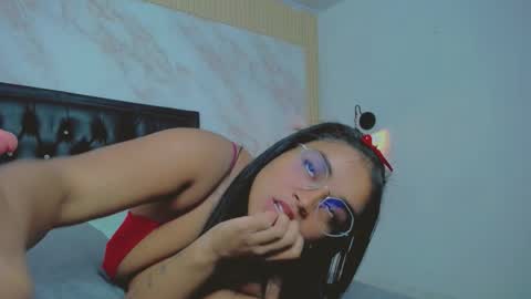 XiomyFox online show from February 2026 04:38:01 PM