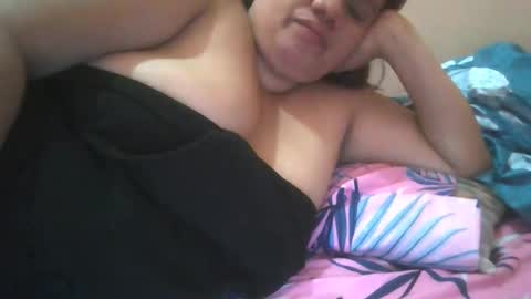 Snapshot of xjuicytits chatting on January 2026 01:09:02 AM xjuicytits online show from January 2026 01:09:02 AM