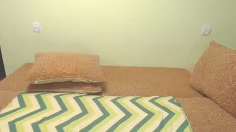 Snapshot of xjuliettexx chatting on February 2025 09:36:01 AM Julia online show from February 2025 09:36:01 AM