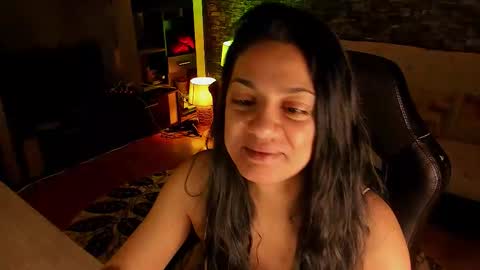 Lara online show from January 2026 10:14:02 PM