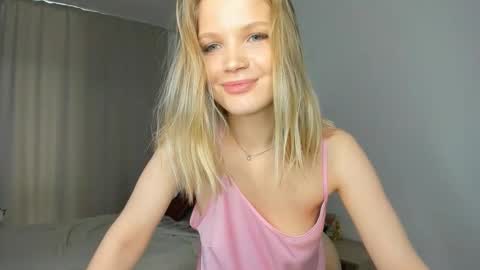 Chloe online show from March 2026 08:20:02 AM